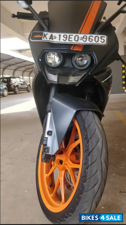 Black And Orange KTM RC 200