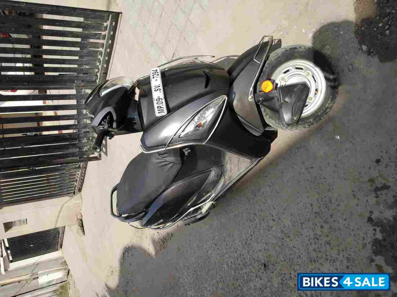 Mate Black Hero Maestro