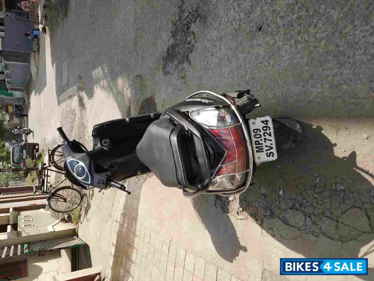 Mate Black Hero Maestro