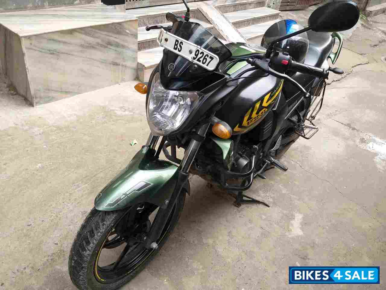 Army Colour Yamaha FZ-S