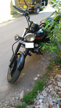 Black Bajaj Avenger Street 220