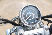 Black Demon Bajaj Avenger Cruise 220