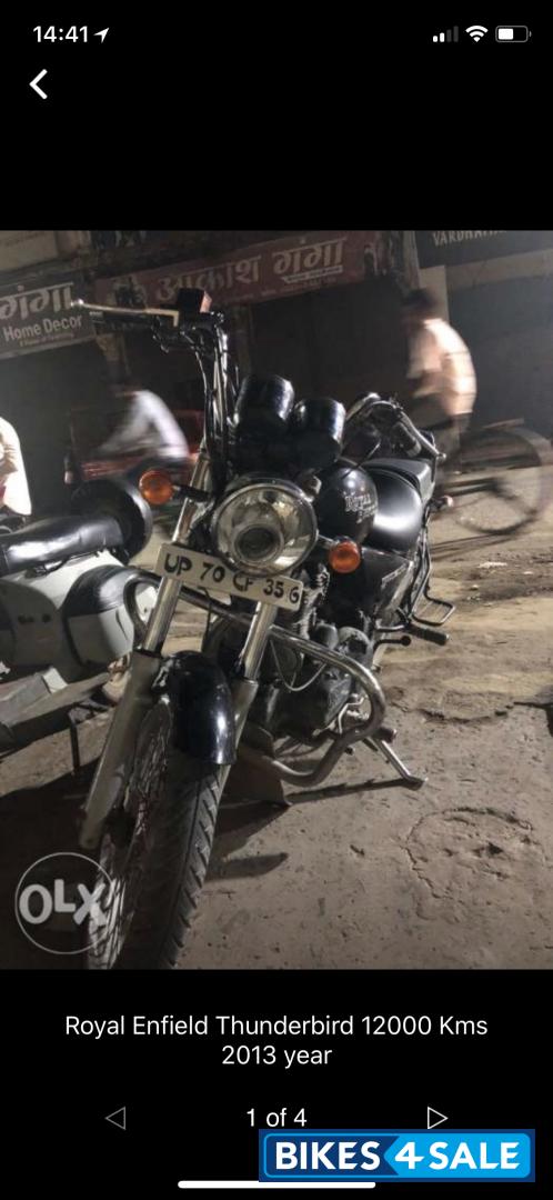 Black Royal Enfield Thunderbird 500