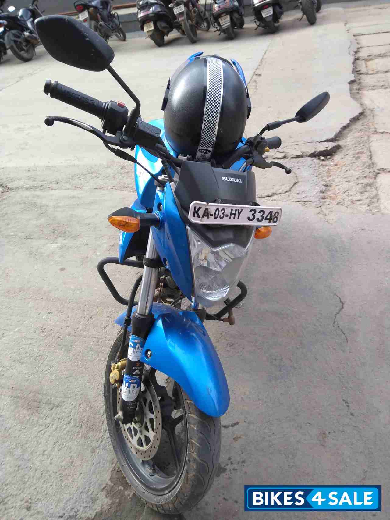 Blue Suzuki Gixxer 150