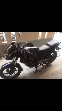 Black Bajaj Pulsar 220 DTSi