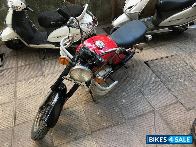 Ideal Jawa Yezdi Deluxe