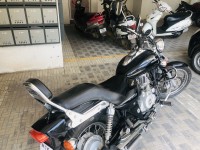 Bajaj Avenger 220 DTS-i