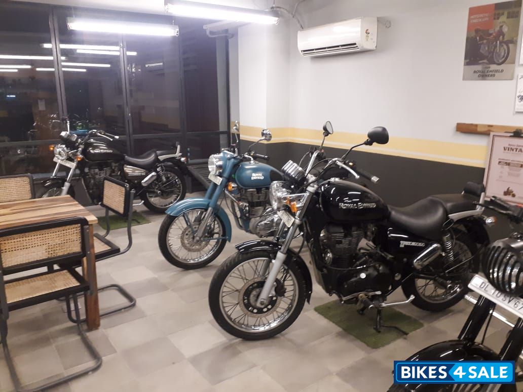 Royal Enfield Classic 350 Redditch Green