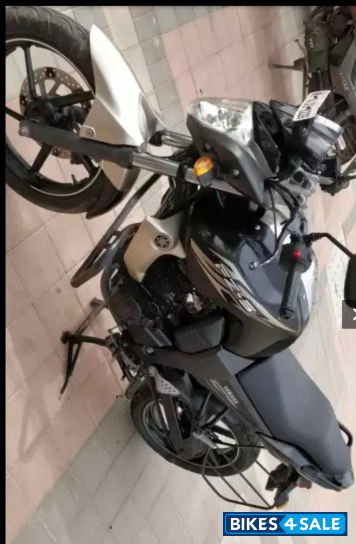 Yamaha FZ-S