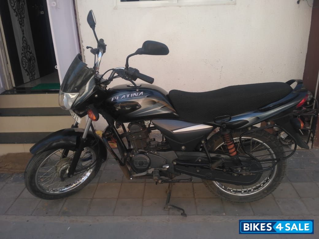 Black Bajaj Platina 100