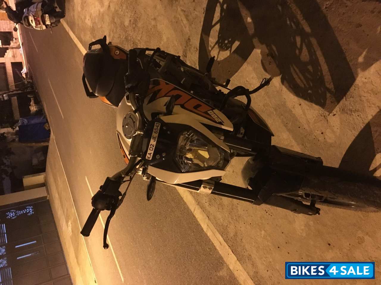 White KTM Duke 200