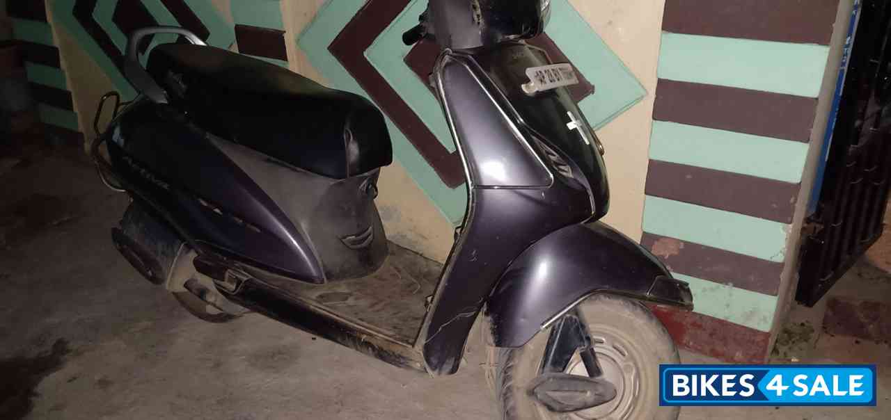 Metallic Ash Honda Activa Metallic Ash Honda Activa