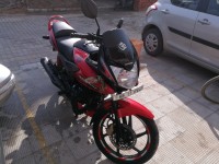 Red Honda CBF Stunner