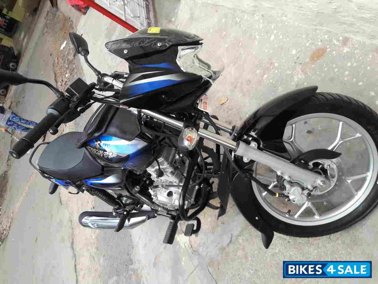Blue Black Bajaj Discover DTSi 125