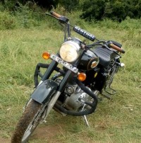 Forest Green Royal Enfield Bullet 500