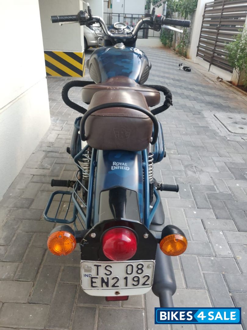 Squadron Blue Royal Enfield Classic 500