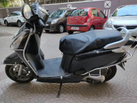 Black Honda Aviator