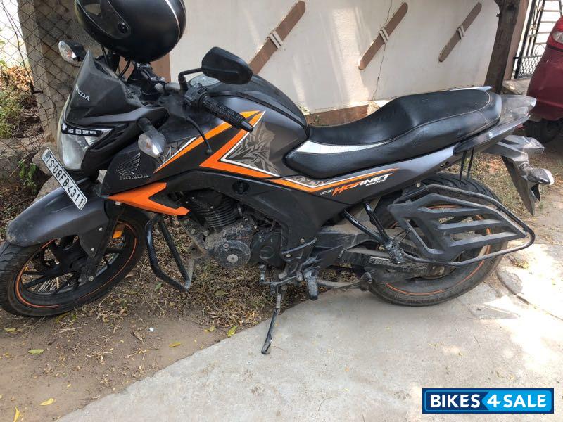 Honda CB Hornet 160R