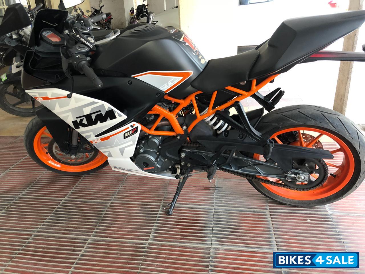 KTM Duke 390