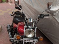 Red Bajaj Avenger 220 DTS-i