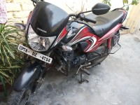 Red Black Honda Dream Yuga
