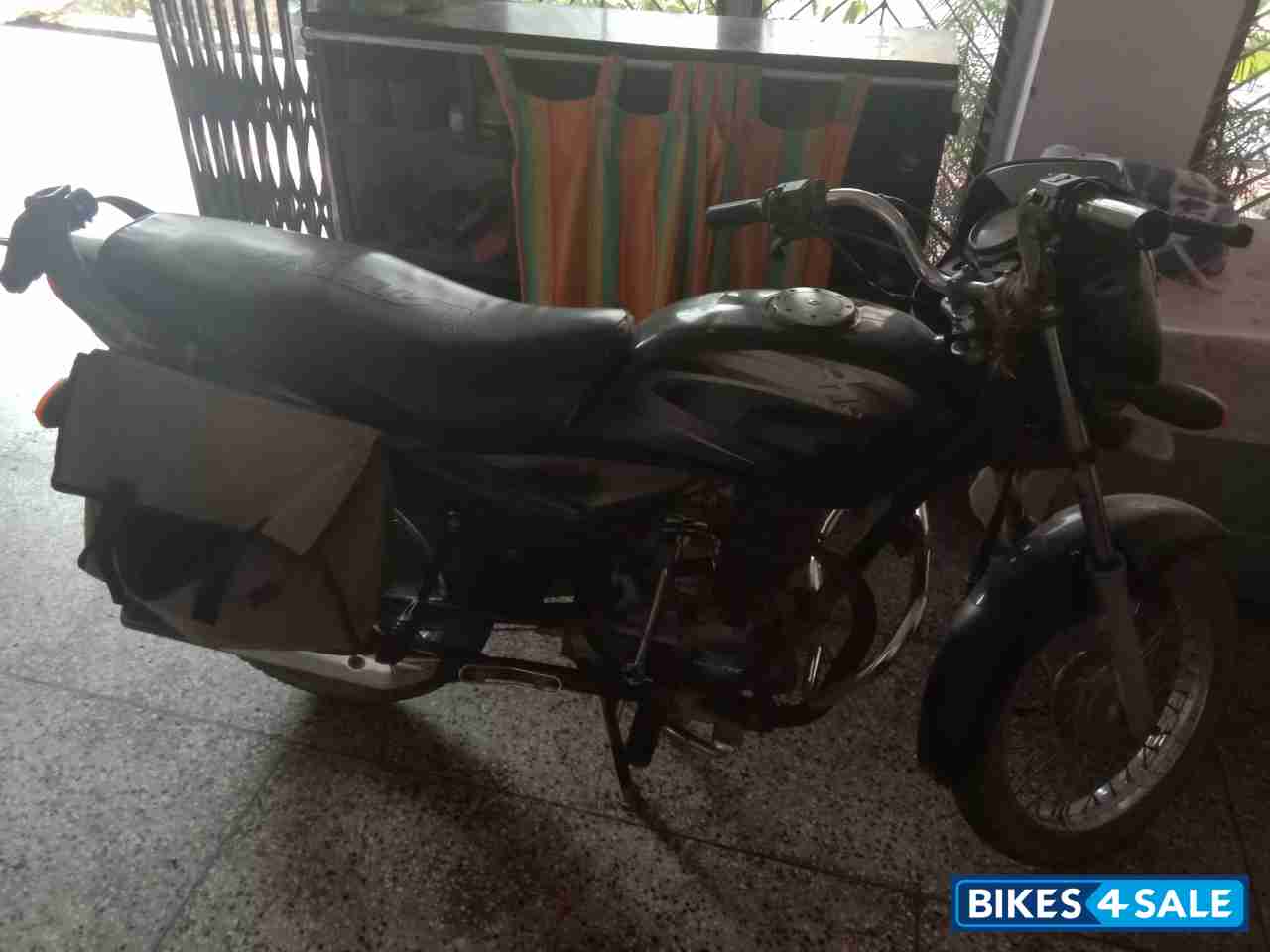 Black Bajaj Platina 100