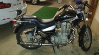 Black Royal Enfield Thunderbird 350