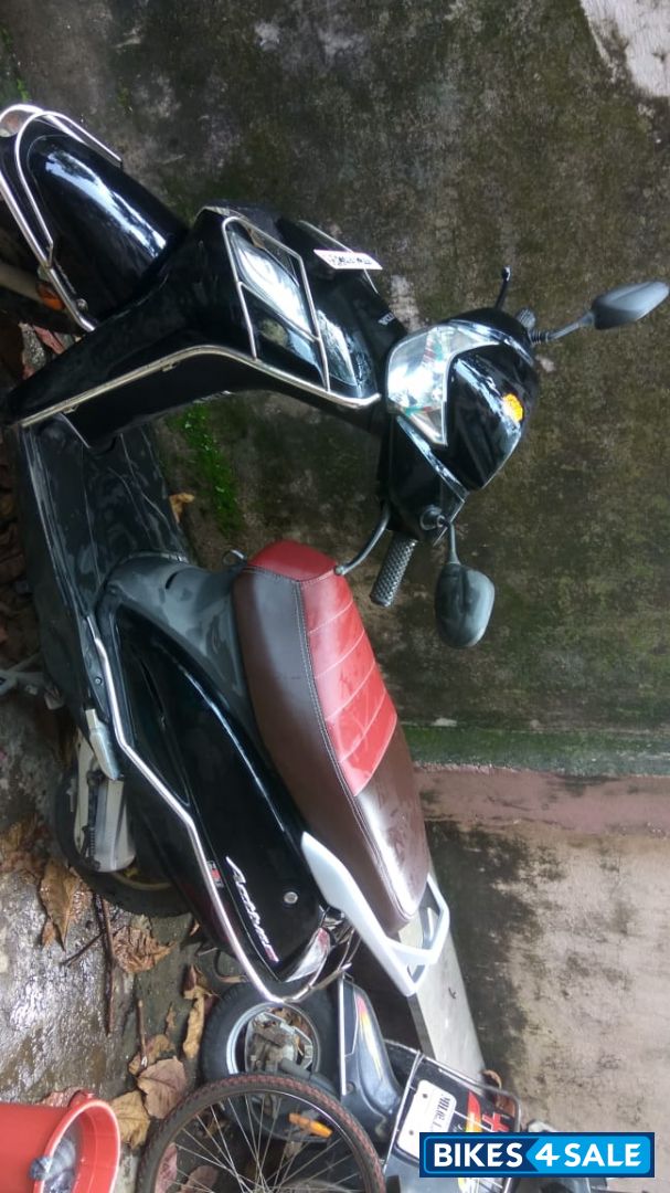 Black Honda Activa 125 Black Honda Activa 125