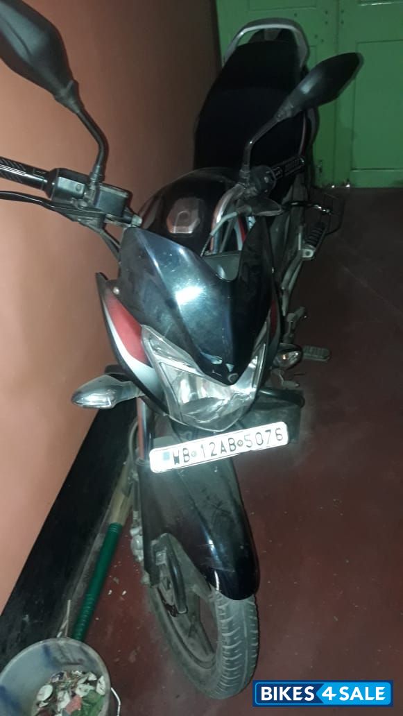 Black & Red Bajaj Discover 125 ST