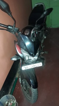 Black & Red Bajaj Discover 125 ST