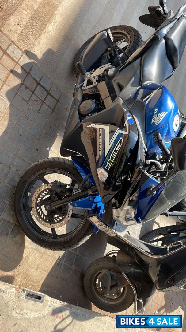 Blue Honda CBR 150R