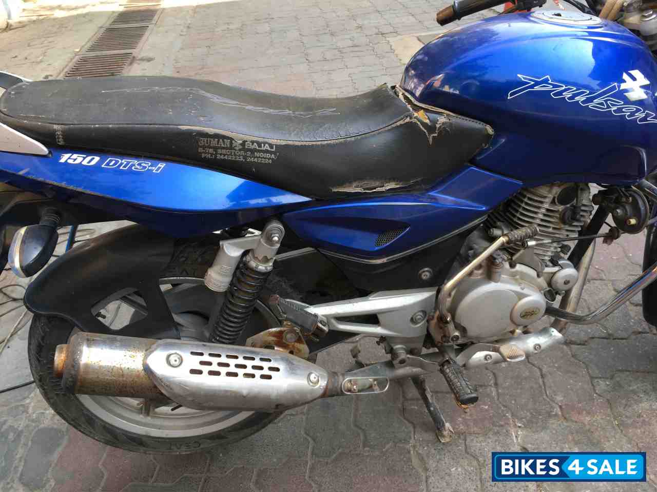 Blue Bajaj Pulsar 150 NS Blue Bajaj Pulsar 150 NS