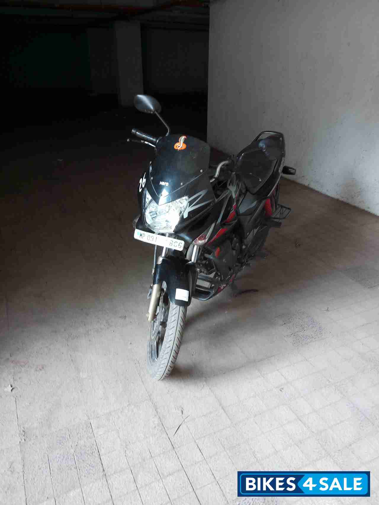 Black Hero Karizma R