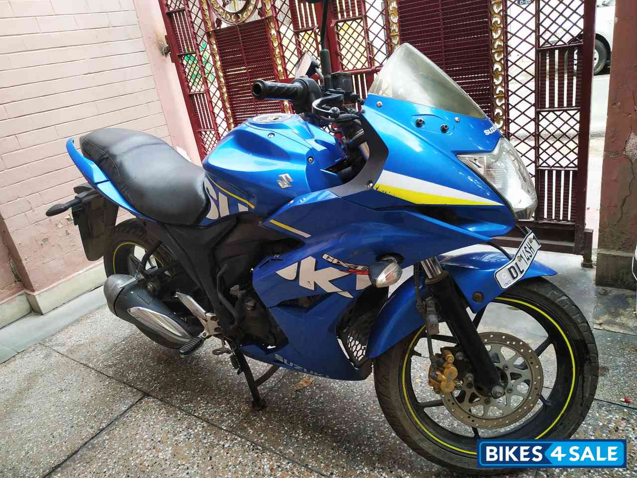 Suzuki Gixxer SF