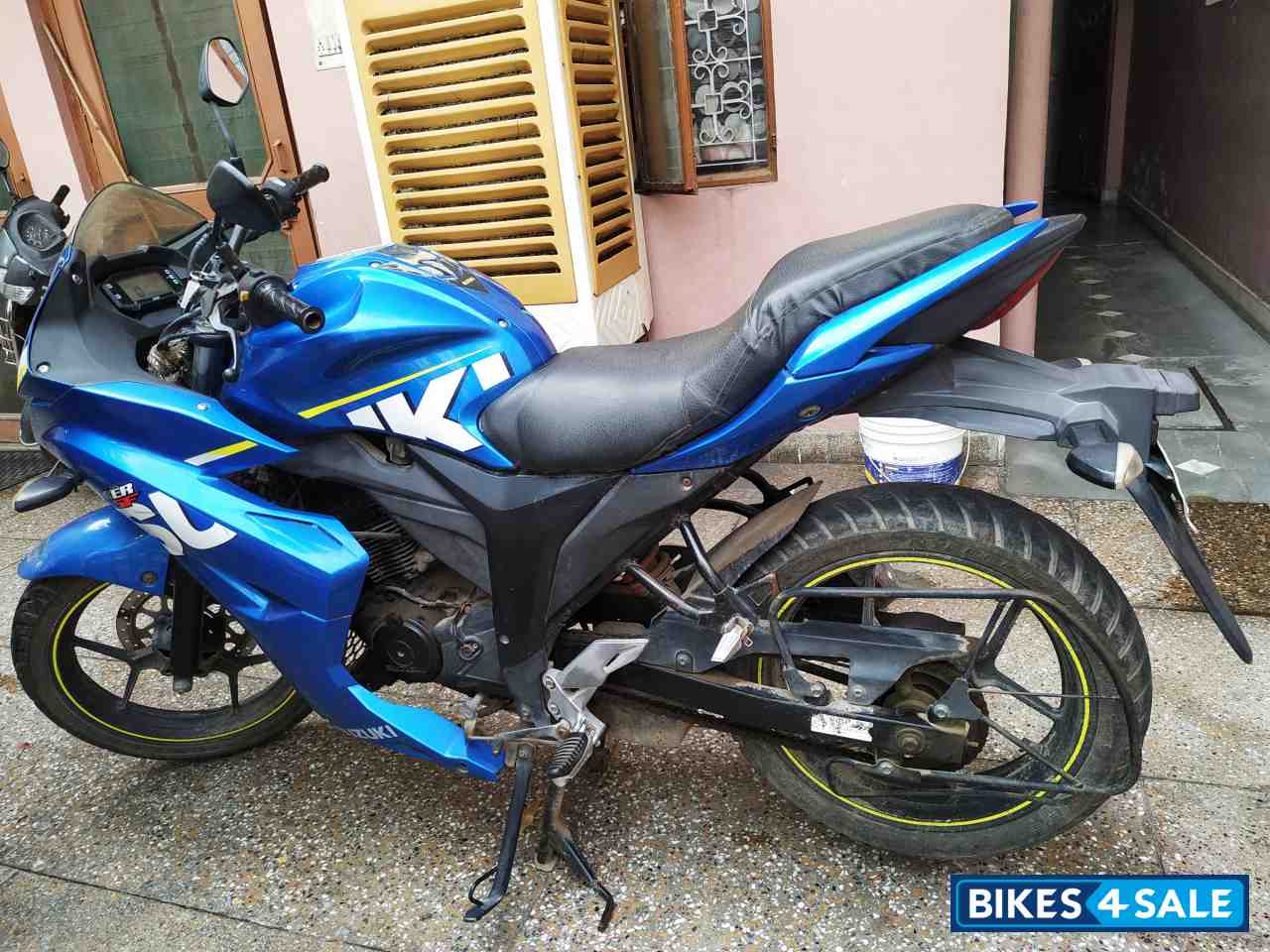 Suzuki Gixxer SF