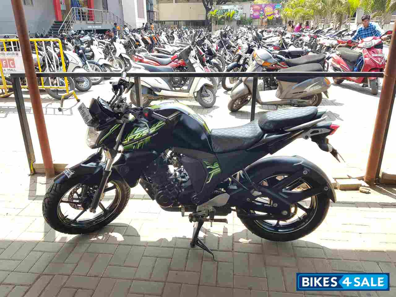 Green Black Yamaha FZ-S FI V2