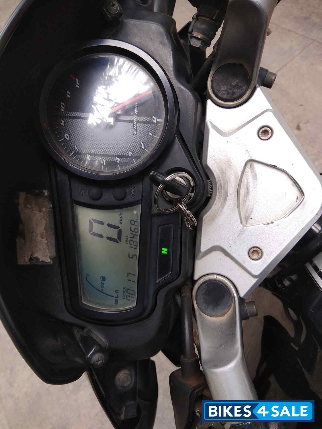 Black TVS Apache RTR 160