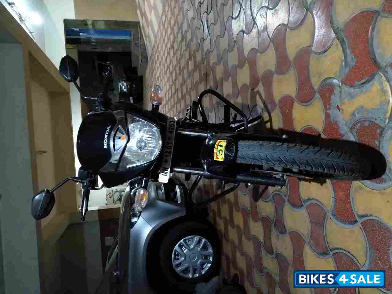 Black Honda CB Unicorn