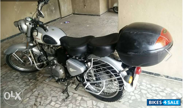 Silver (shimmering) Royal Enfield Classic 350