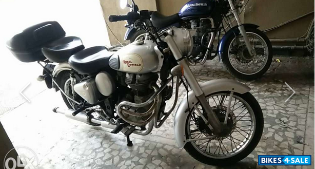 Silver (shimmering) Royal Enfield Classic 350