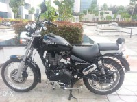 Black Royal Enfield Thunderbird 500
