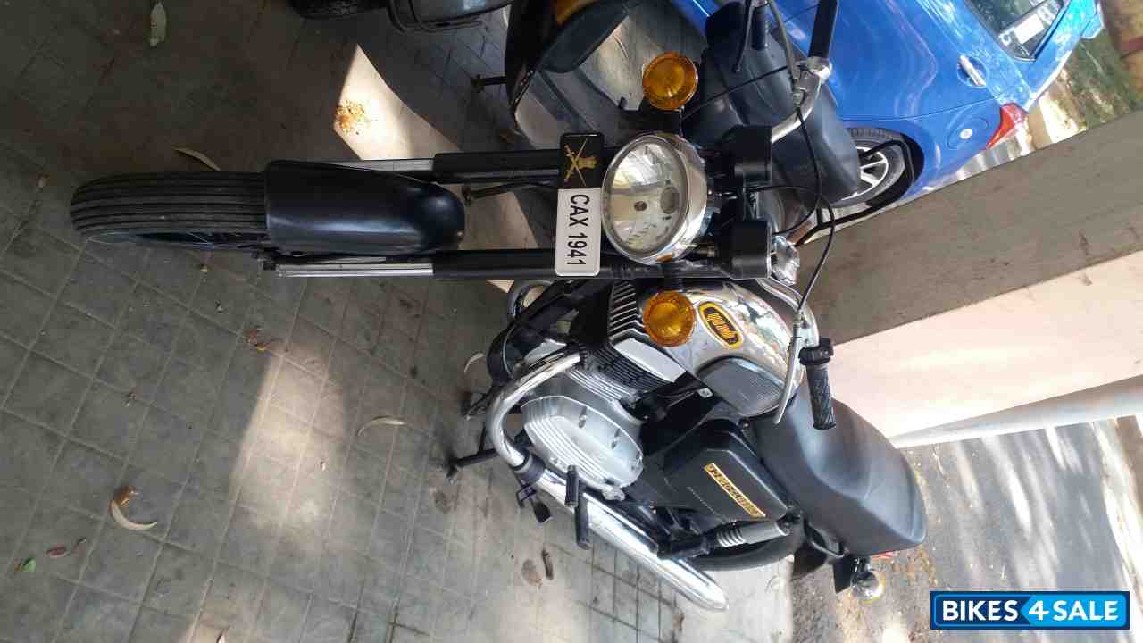 Chrome & Black Ideal Jawa Yezdi Classic