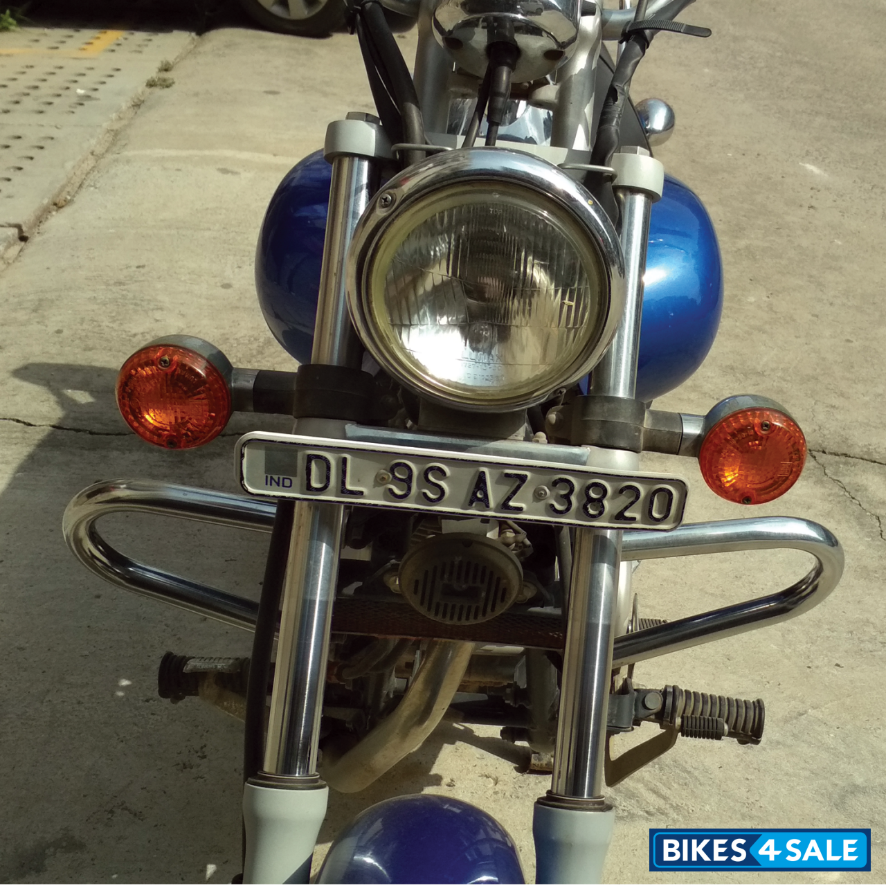 Bajaj Avenger 220 DTS-i