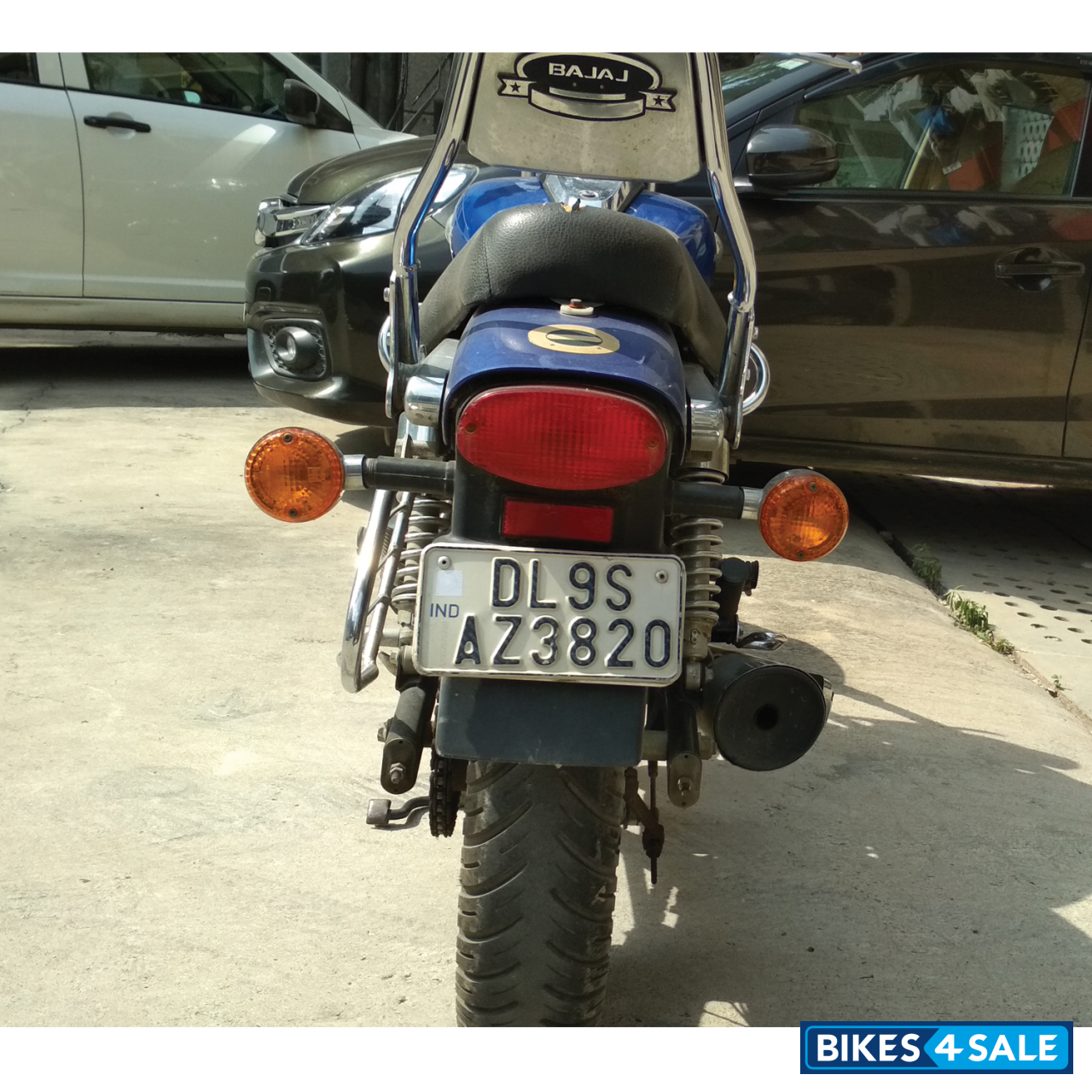 Bajaj Avenger 220 DTS-i