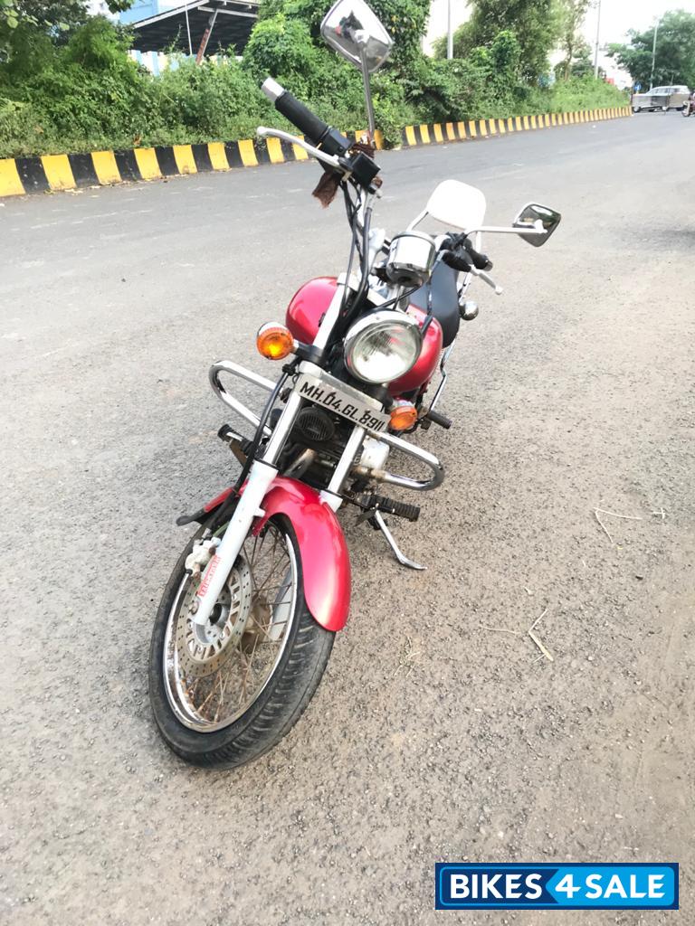 Red Wine Bajaj Avenger 220 DTS-i Red Wine Bajaj Avenger 220 DTS-i