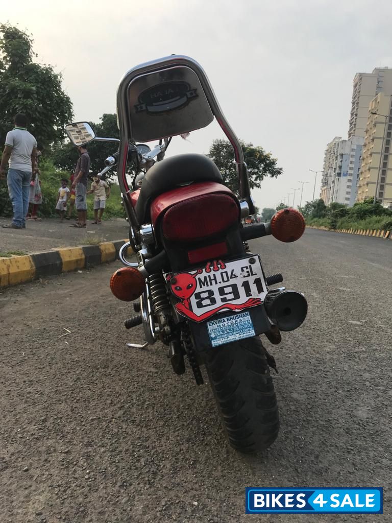 Red Wine Bajaj Avenger 220 DTS-i Red Wine Bajaj Avenger 220 DTS-i