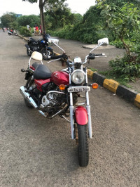 Red Wine Bajaj Avenger 220 DTS-i