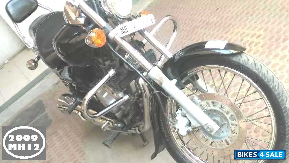 Bajaj Avenger 200 DTS-i Bajaj Avenger 200 DTS-i