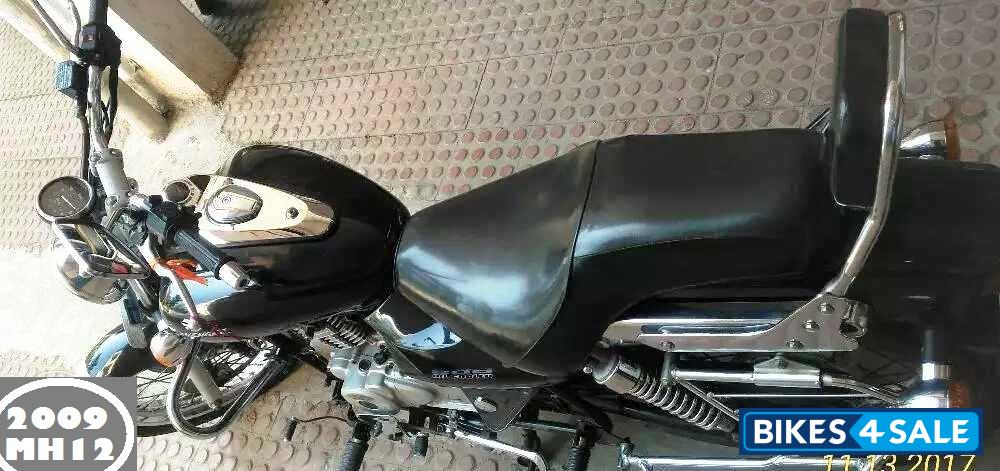 Bajaj Avenger 200 DTS-i Bajaj Avenger 200 DTS-i
