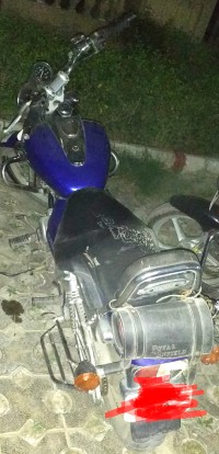 Bajaj Avenger 220 DTS-i